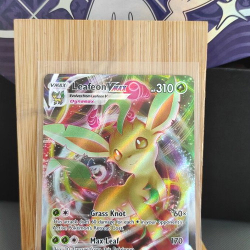 Leafeon VMAX (EVS 008) new