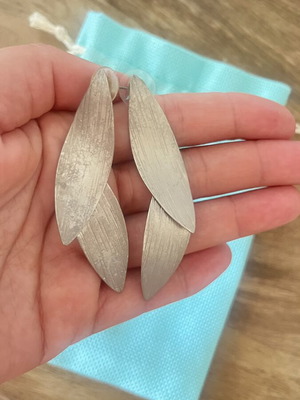 Modern silver leaf design dangling earrings like new