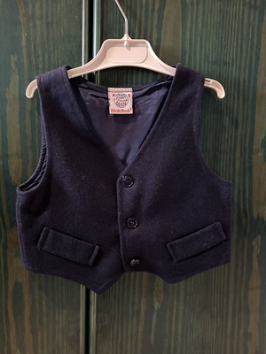 Children's winter vest dark blue size 5 like new