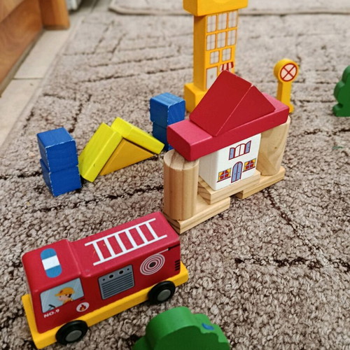 Wooden colorful blocks like new, 97-100 pieces with vehicles