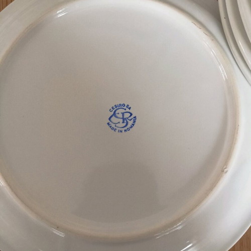 Set of 6 shallow ceramic plates 24cm with Nikas recipe design like new