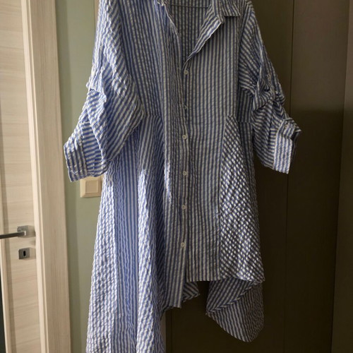 Striped shirt Celestino one size like new, white and blue