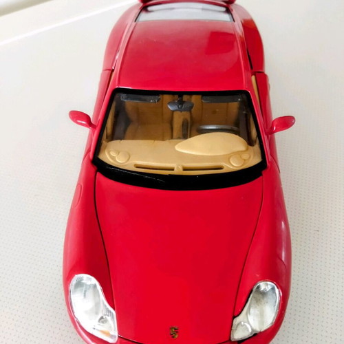 Porsche Carrera 911 GT 3 1997 model 1:18 like new, red