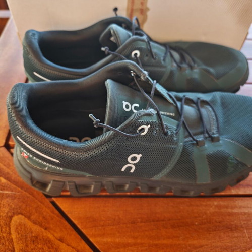 On Cloud 6 men's running shoes EU 42 evergreen/black