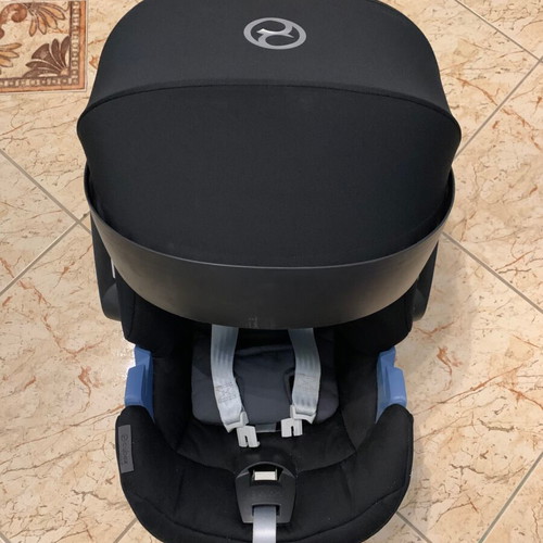 Cybex Aton 5 car seat like new 0-13 kg