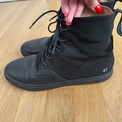 Gram Scandinavia sneaker-boots size 42 used, black