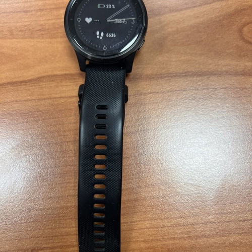 Garmin Vivoactive 4 smartwatch like new, black, fitness features