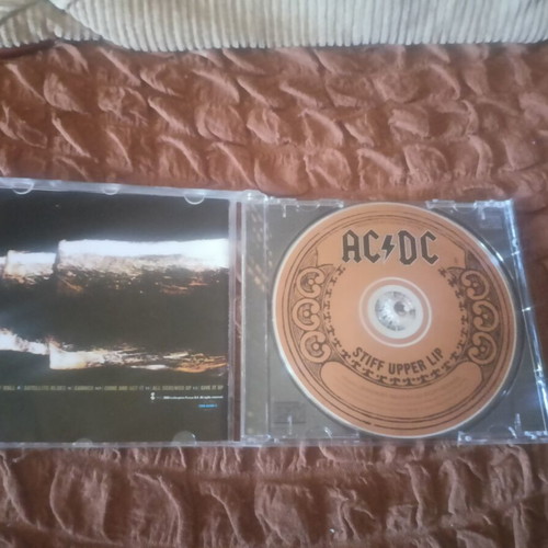 AC/DC Stiff Upper Lip CD like new, metal