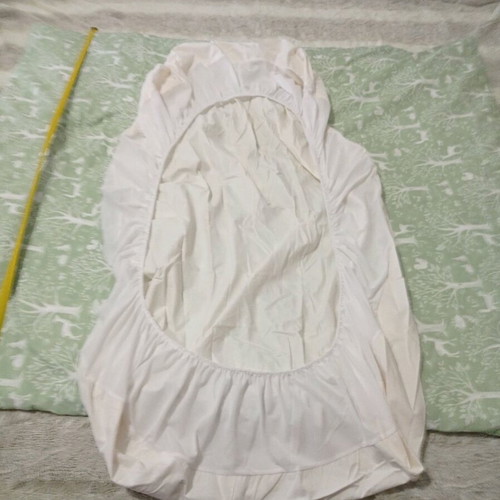 Fitted sheet used, waterproof, 110cm x 60 for baby bed