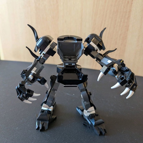 Lego Super Heroes Venom Mech Armor vs. Miles Morales (76276) like new without figures