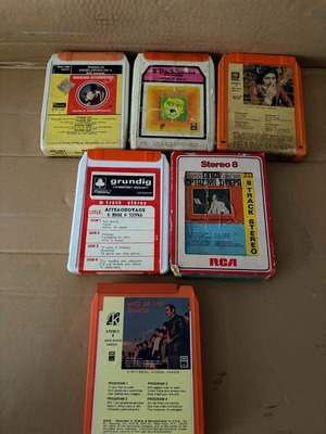 8 Track cassettes like new, pack of 6