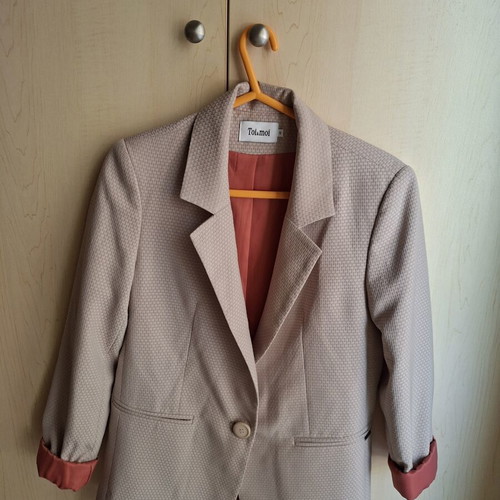 Toi&Moi beige women's blazer size S with coral lining