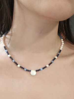 Handmade necklace with pearls, nephrite and lapis lazuli, new