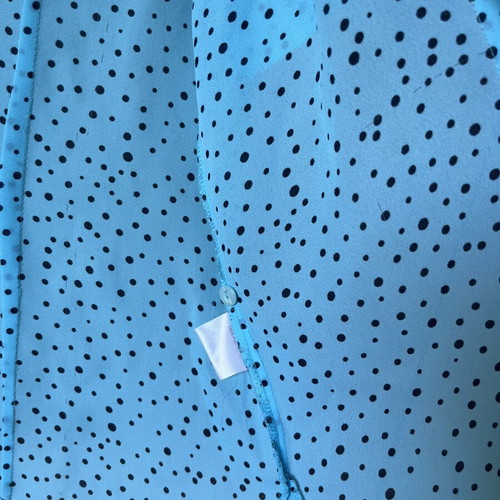 Turquoise short-sleeve polka dot shirt