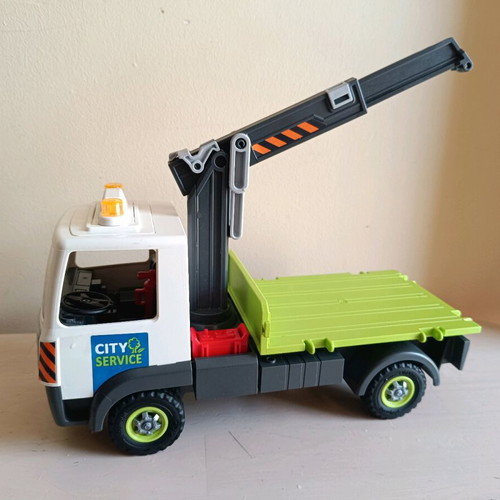 Playmobil City Service used with missing parts and breaks