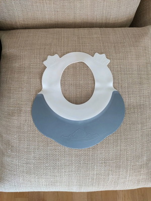 Mininor bathing protective hat like new for newborns 0+