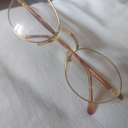 Vintage eyeglasses like new, metal Italian oval frame