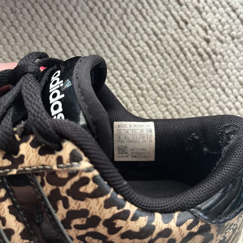 Adidas sneakers leopard print used, size 37