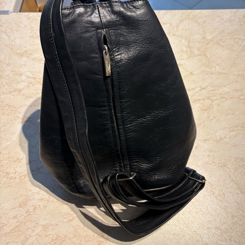 Thiros backpack bag used, black, small and convenient