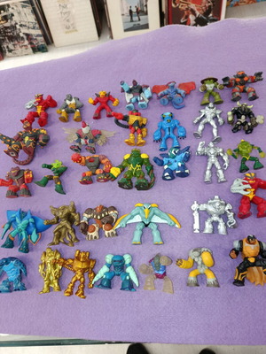 Gormity figures lot of 33, used condition