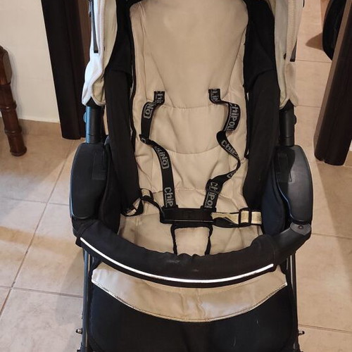 Baby stroller like new with unused Chicco rain cover