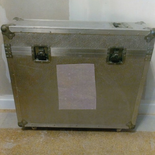 Montarbo Model 716 sound console like new
