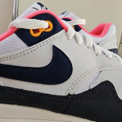 Nike Air Max women's sneakers, size 40.5, 26cm insole