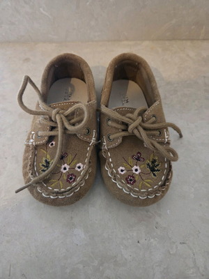 Zara leather baby moccasins like new