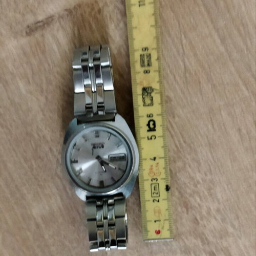 Seiko Actus 21 jewels used men's watch with 7019-7350 mechanism