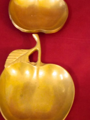 Bronze apples like new
