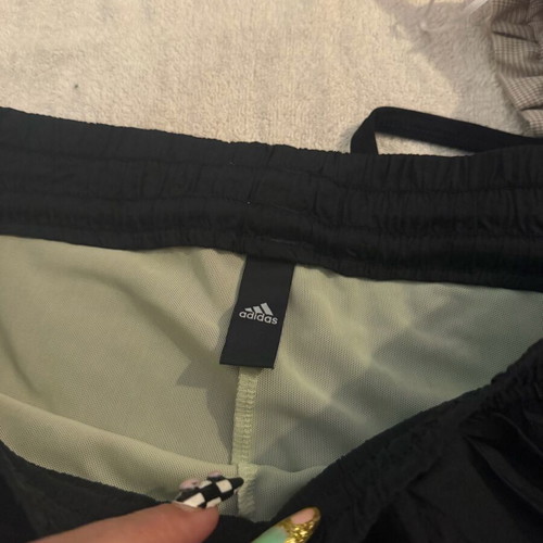 Adidas shorts like new, black