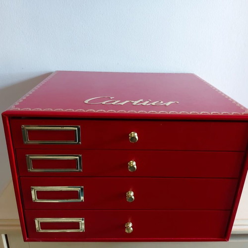 Cartier jewelry box like new, large red