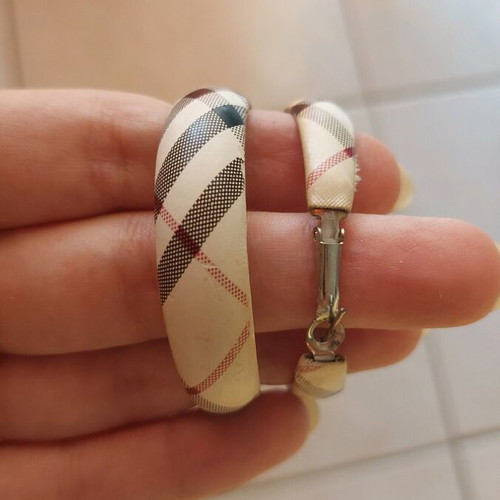 Plaid hoop earrings like new, black and beige leather-like