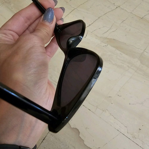 Sunglasses used in very good condition