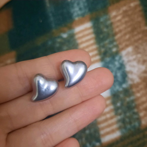 Heart earrings used with matte silver finish