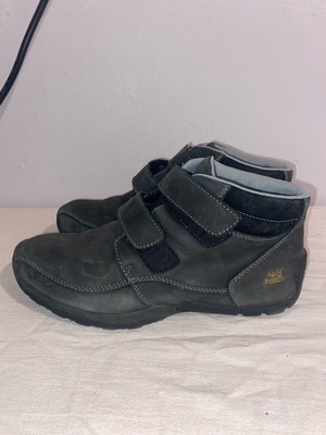 CAT kids boots used, leather, size 39