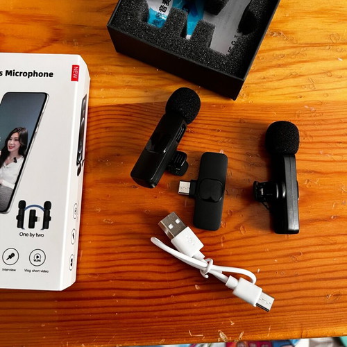 Microphones like new