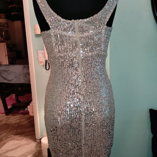 Elastic dress like new in beige gold color -  10,00 - Vendora.cy