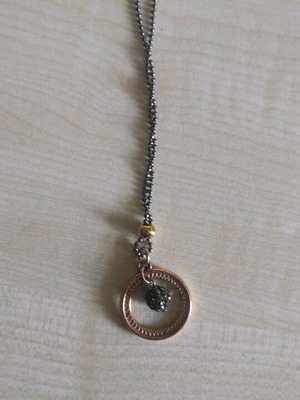 Necklace like new