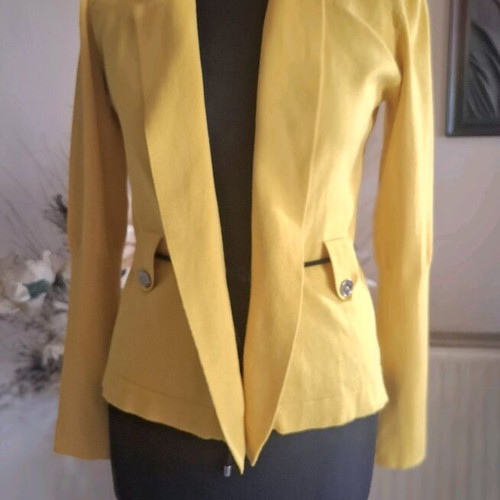 Karen Millen knitted jacket used, yellow with silver buttons