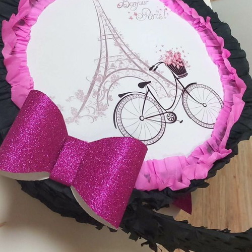 Pinata Girls Paris New With Filling Door