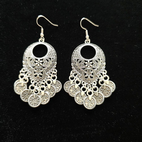 Earrings with steel hooks and pendants new
