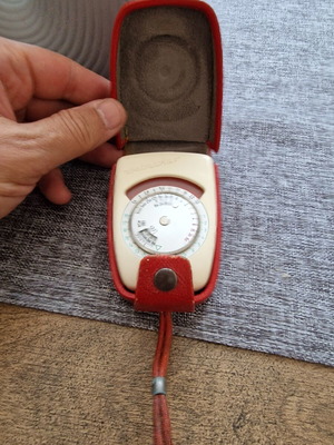 Weimarlux vintage light meter used, classic retro exposure meter