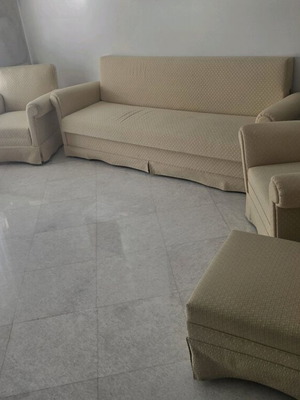 Living room set with sofa and 4 armchairs used