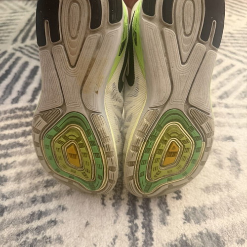 Nike athletic shoes used, size 40.5, white