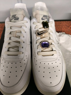 Nike Air Force маратонки нови, номер 40, бяло и бежово