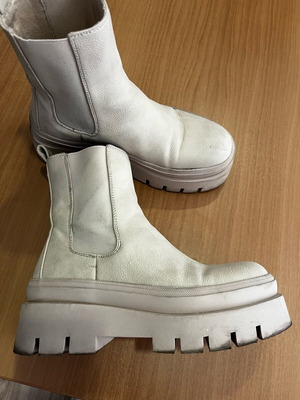 Boots used size 39
