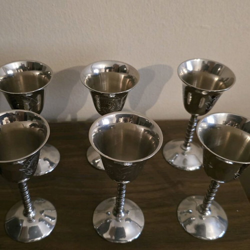 Silver-plated glasses set of 6 like new with design
