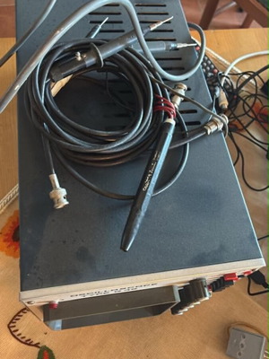 Αναλογικός CRT παλμογράφος Type G49 μεταχειρισμένος, κατασκευασμένος στην Ιταλία