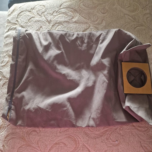 Universal vacuum cleaner bag with zipper, like new